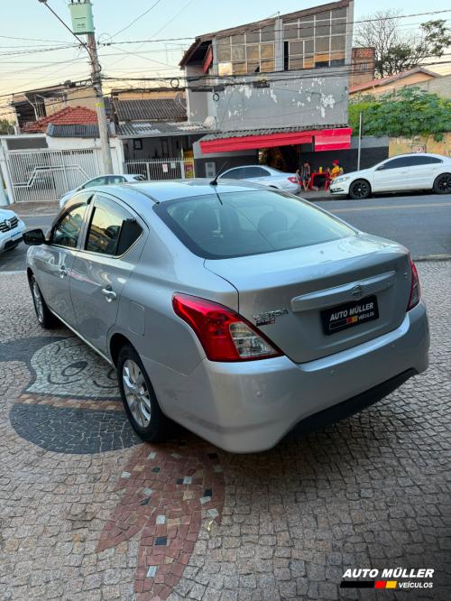 Foto Miniatura Nissan Versa 1.0 S manual 2016