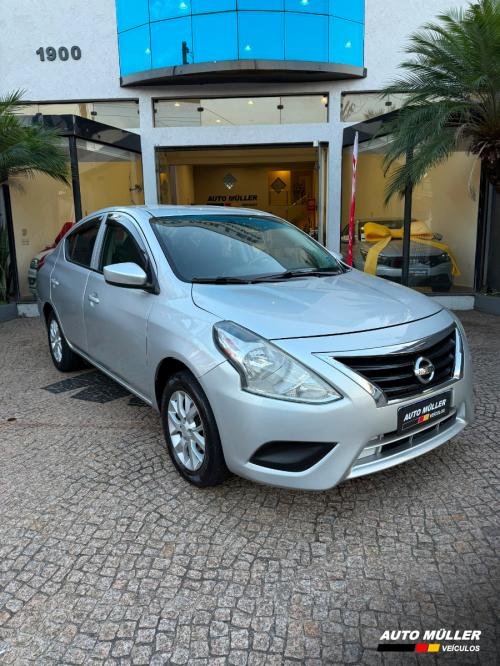Foto Miniatura Nissan Versa 1.0 S manual 2016
