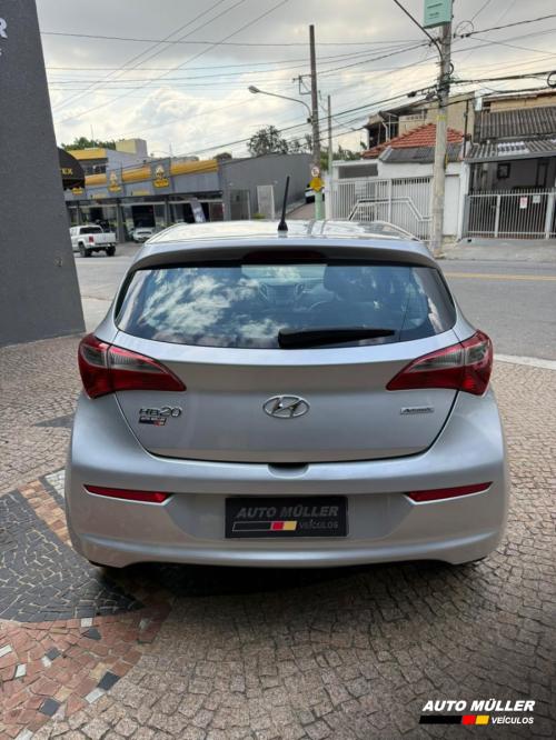 Foto Miniatura Hyundai HB 20 Comfort plus 1.6 autom&aacute;tico 2016